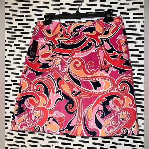 NWT Crown & Ivy Skirt| Size 4 - Picture 1 of 5